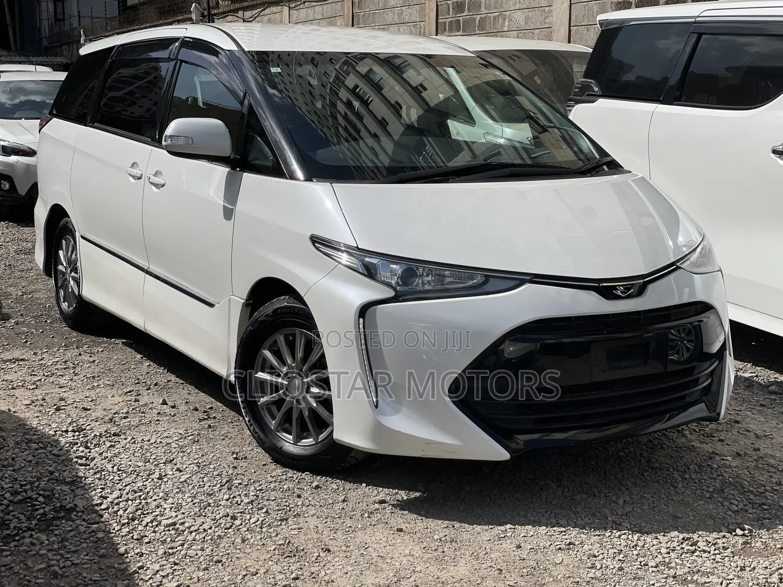 Toyota Estima 2018 White