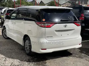 Toyota Estima 2018 White