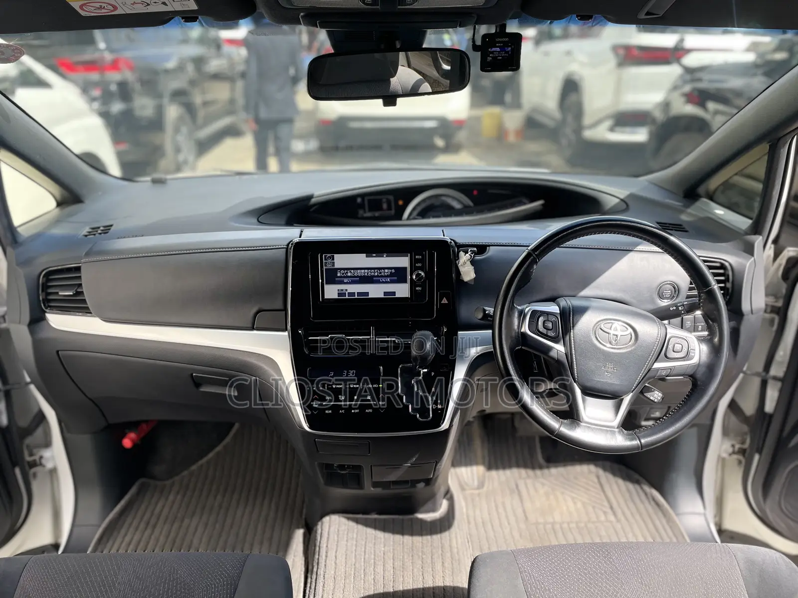 Toyota Estima 2018 White