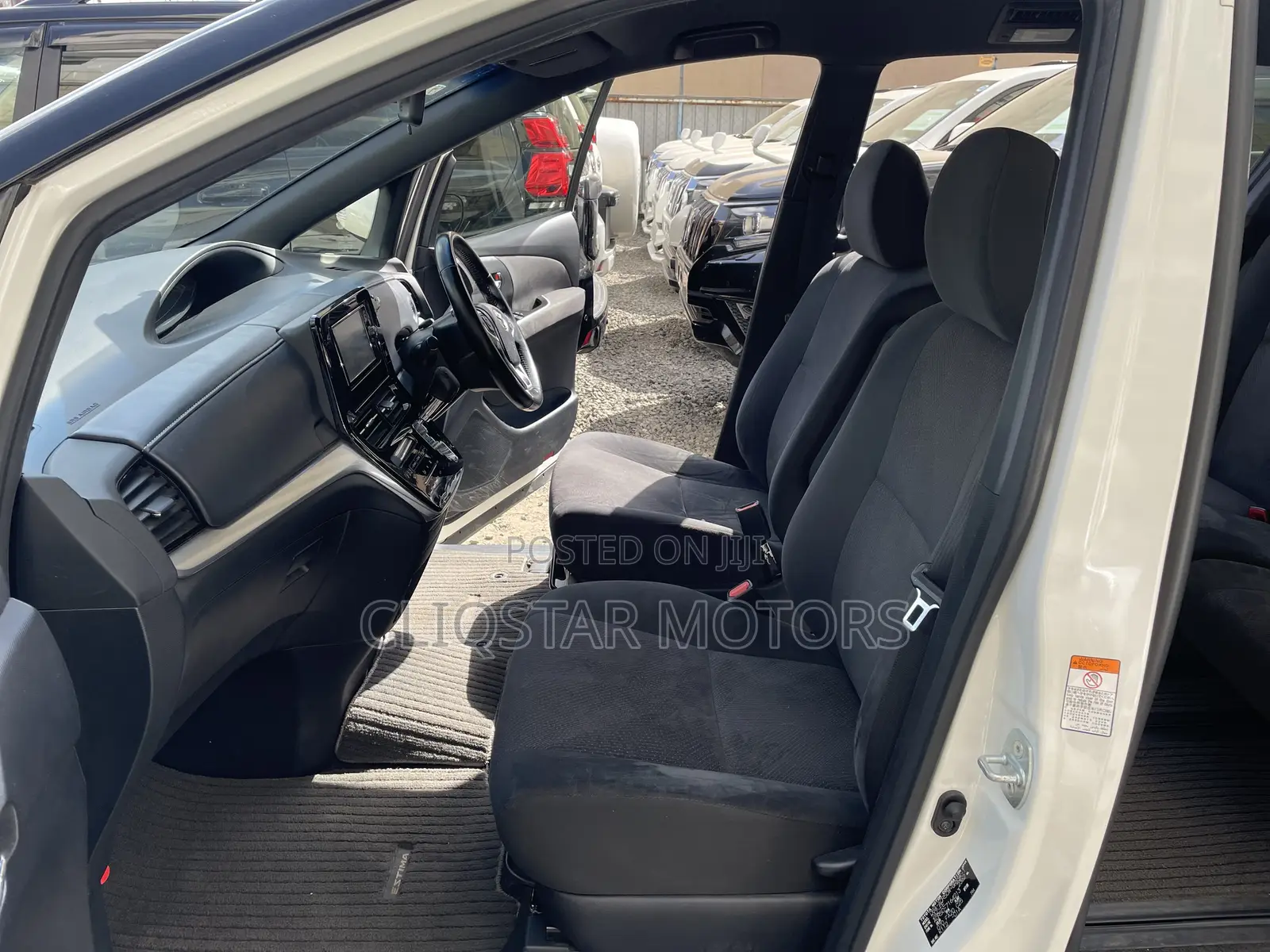 Toyota Estima 2018 White