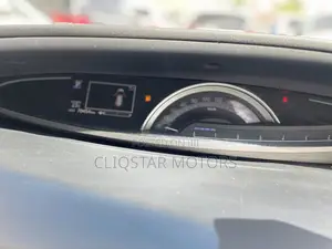 Toyota Estima 2018 White