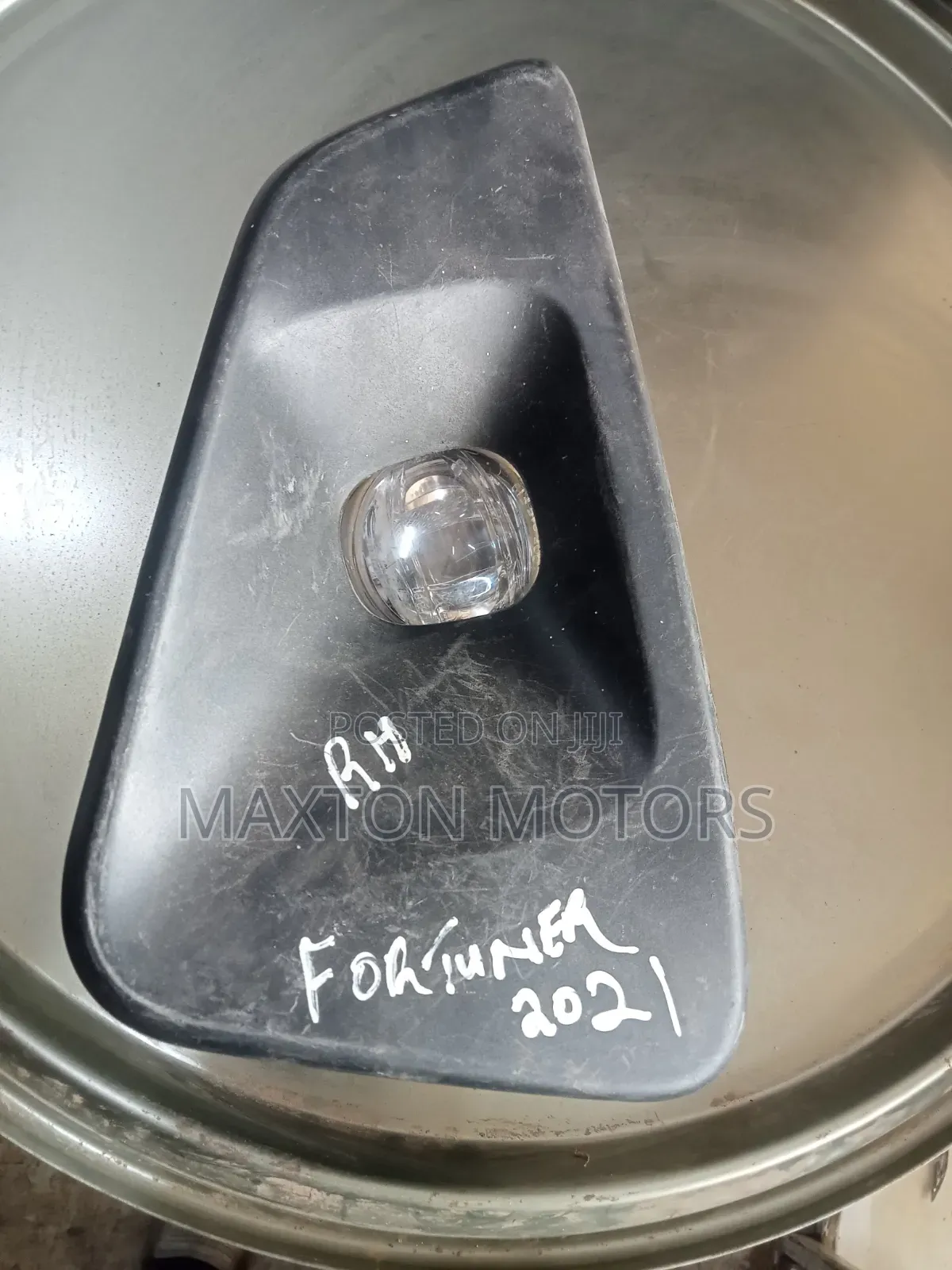 Fortuner 2021 Foglight Cover With Foglight