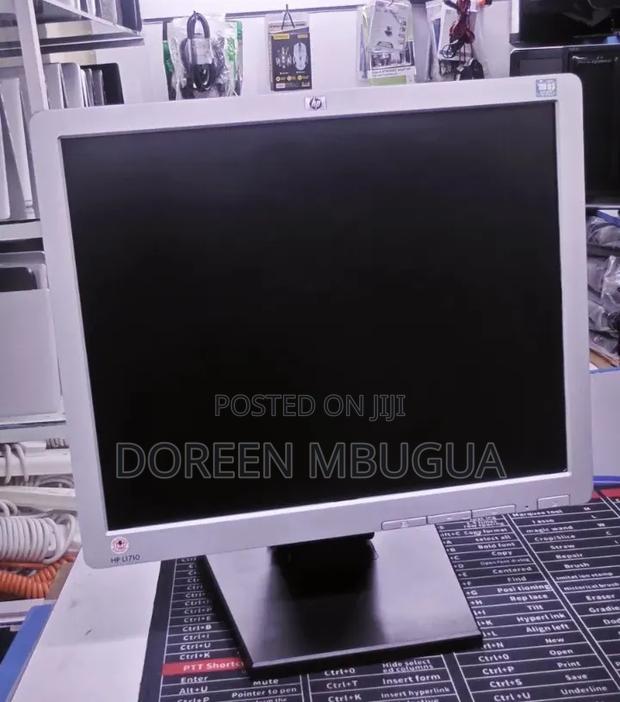 Hp 17 Inches Monitor