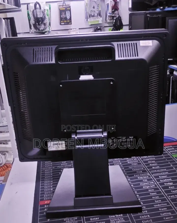 Hp 17 Inches Monitor