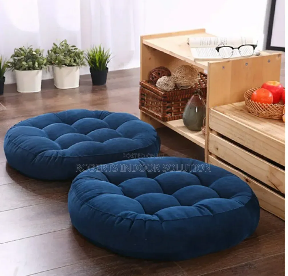 Blue Round Pillows