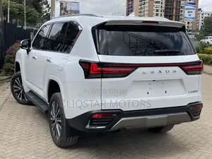 Lexus LX 600 2022 White