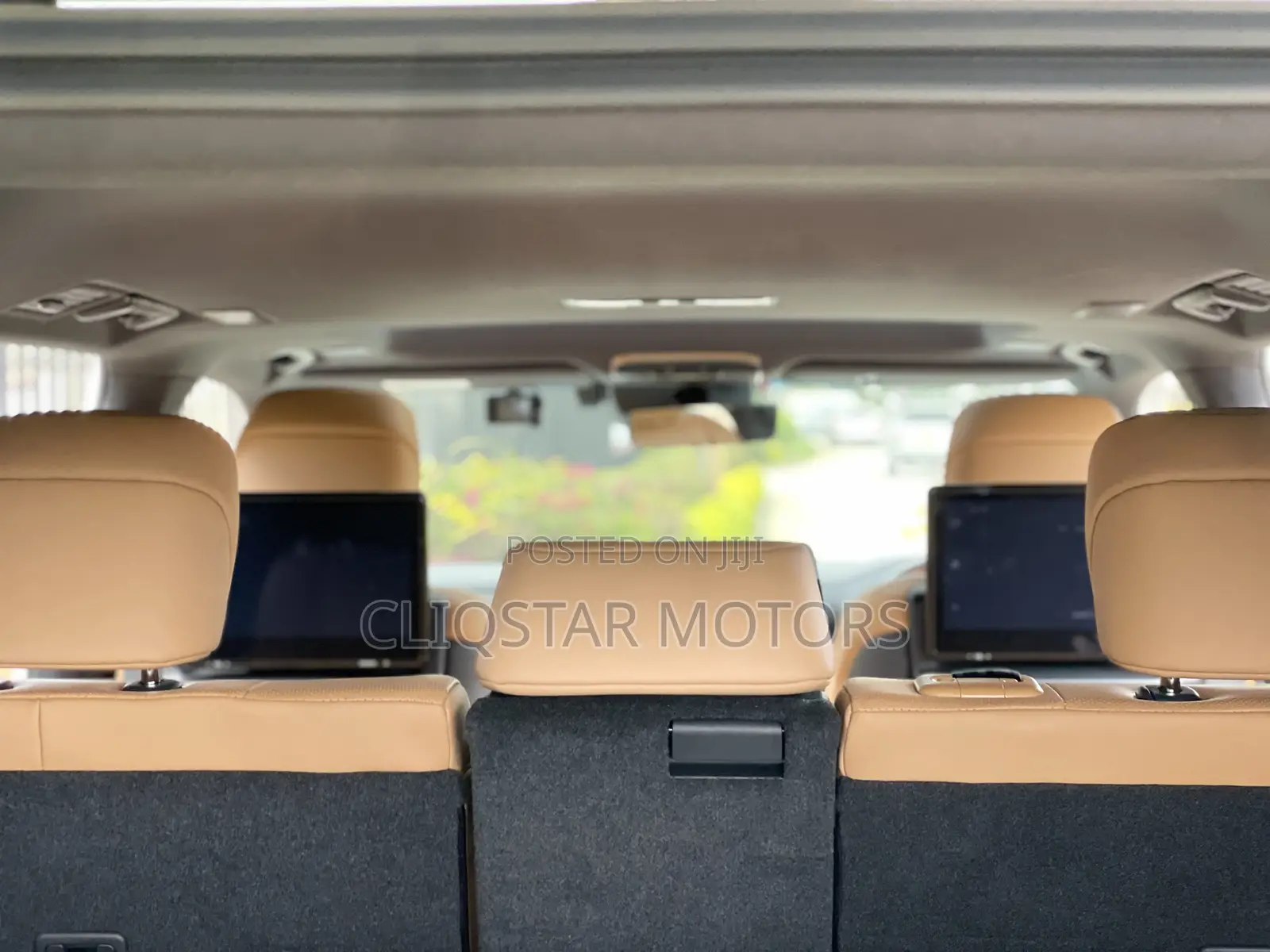 Lexus LX 600 2022 White