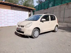 Toyota Passo 2014 Beige