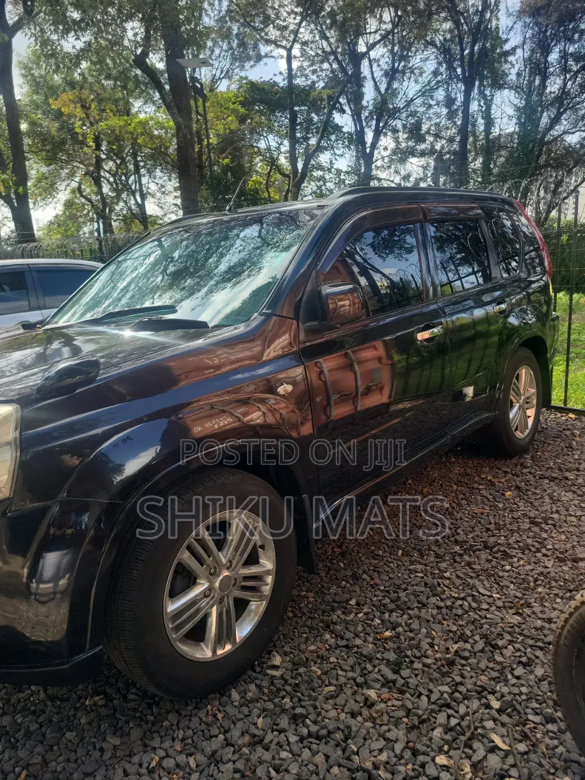 Nissan X-Trail 2012 Matt Black