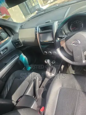 Nissan X-Trail 2012 Matt Black