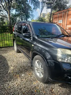 Nissan X-Trail 2012 Matt Black