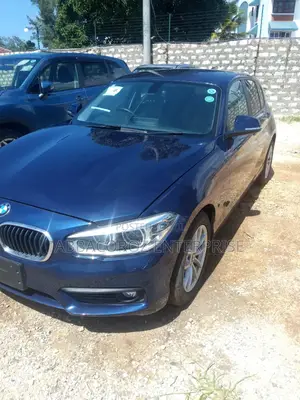 BMW 118i 2018 Blue