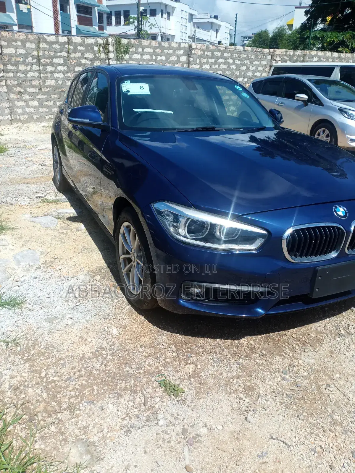 BMW 118i 2018 Blue