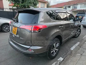 Toyota RAV4 2017 Gray