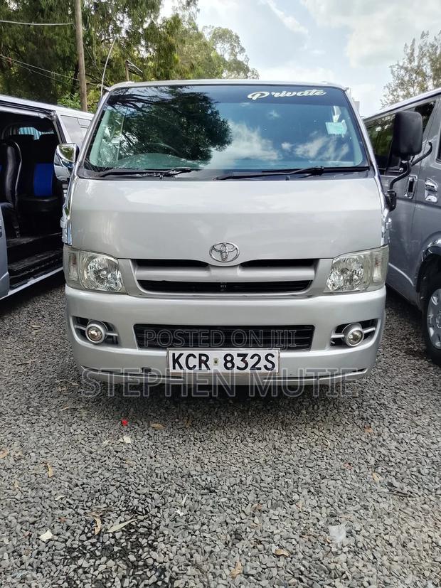 Toyota HiAce 2012 Silver - thumbnail 3