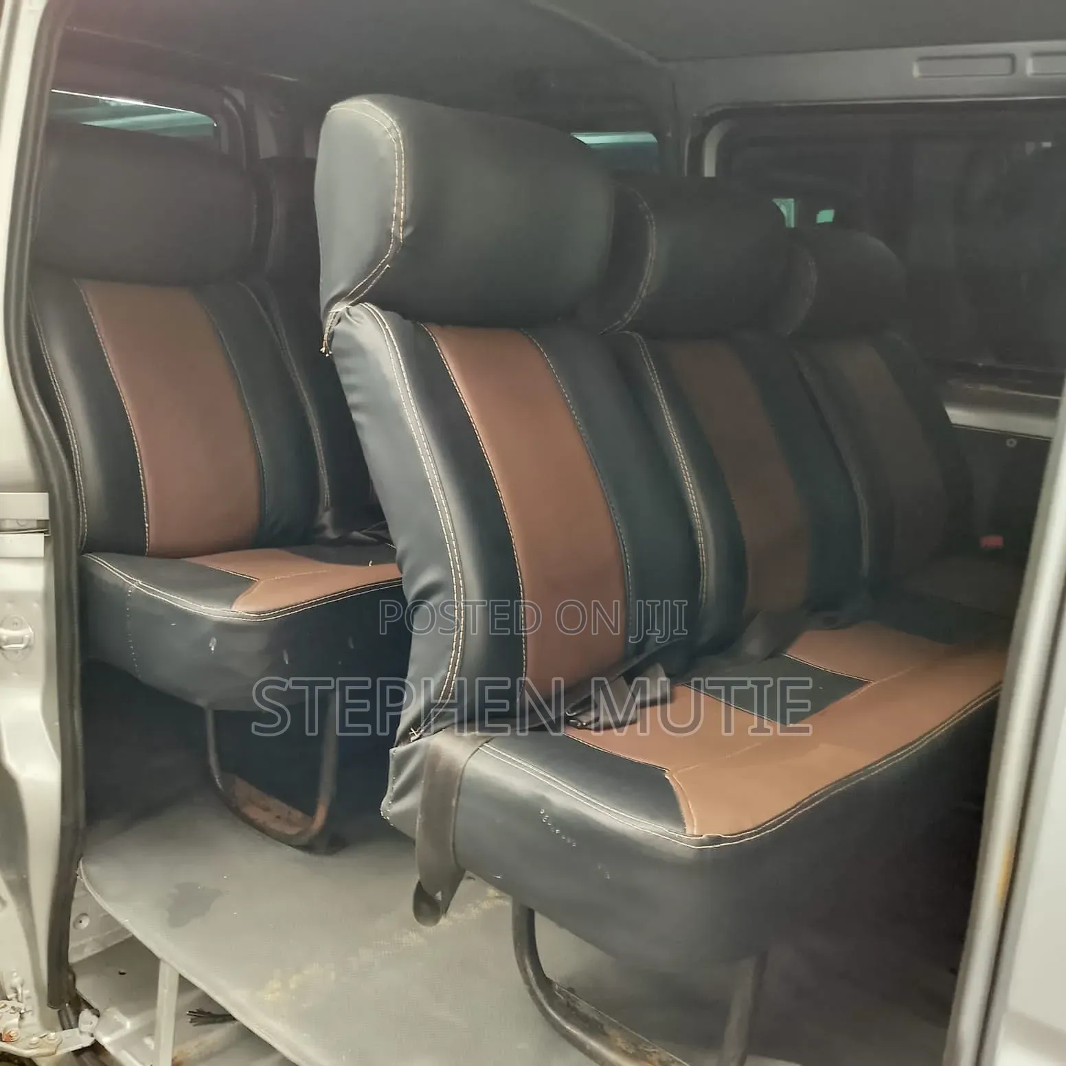 Toyota HiAce 2012 Silver