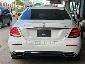Mercedes-Benz E200 2019 White