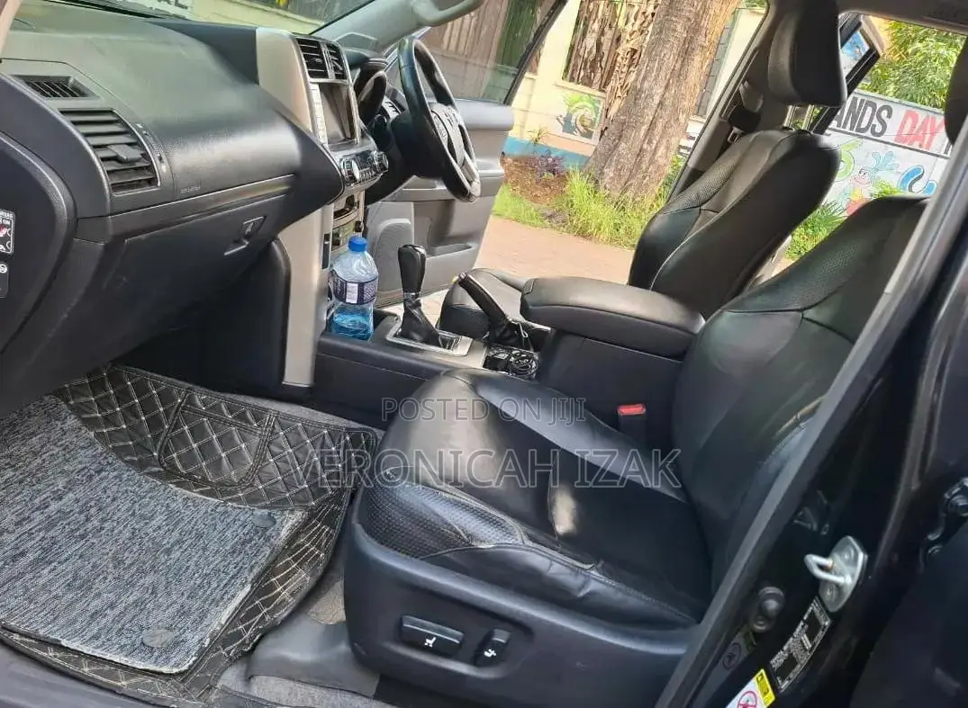 Toyota Land Cruiser Prado 2012 Black