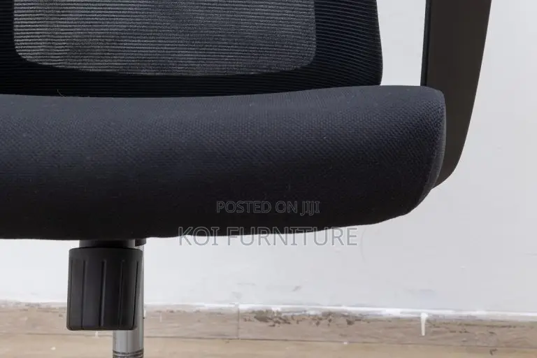 Office Chair : Black Mesh Ergonomic Office Chair -Adjustable Headrest