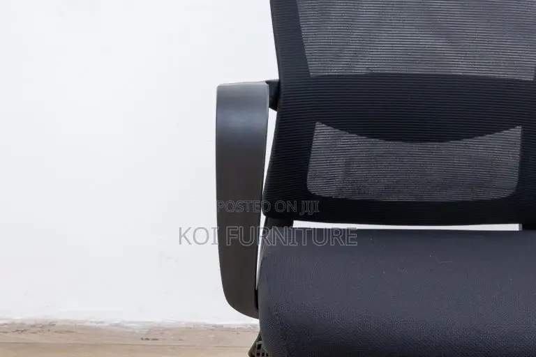 Office Chair : Black Mesh Ergonomic Office Chair -Adjustable Headrest