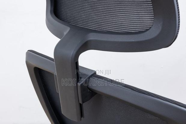 Office Chair : Black Mesh Ergonomic Office Chair -Adjustable Headrest - thumbnail 7
