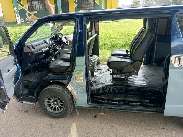 Toyota HiAce 2013 Black - thumbnail 9