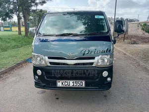 Toyota HiAce 2013 Blue