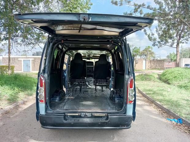 Toyota HiAce 2013 Black - thumbnail 8
