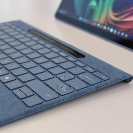 Laptop Microsoft Surface Pro 10 16GB Intel Core i7 SSD 512GB - thumbnail 3