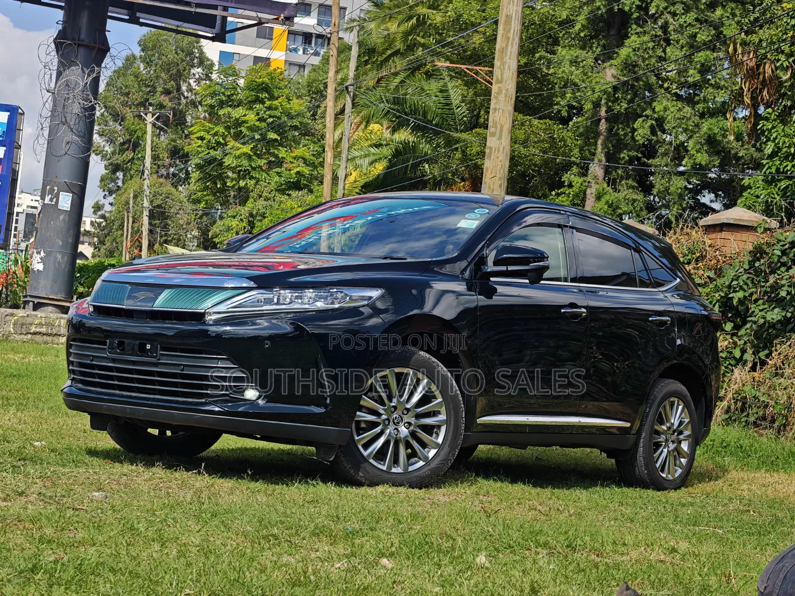 Toyota Harrier 2.0 2018 Black