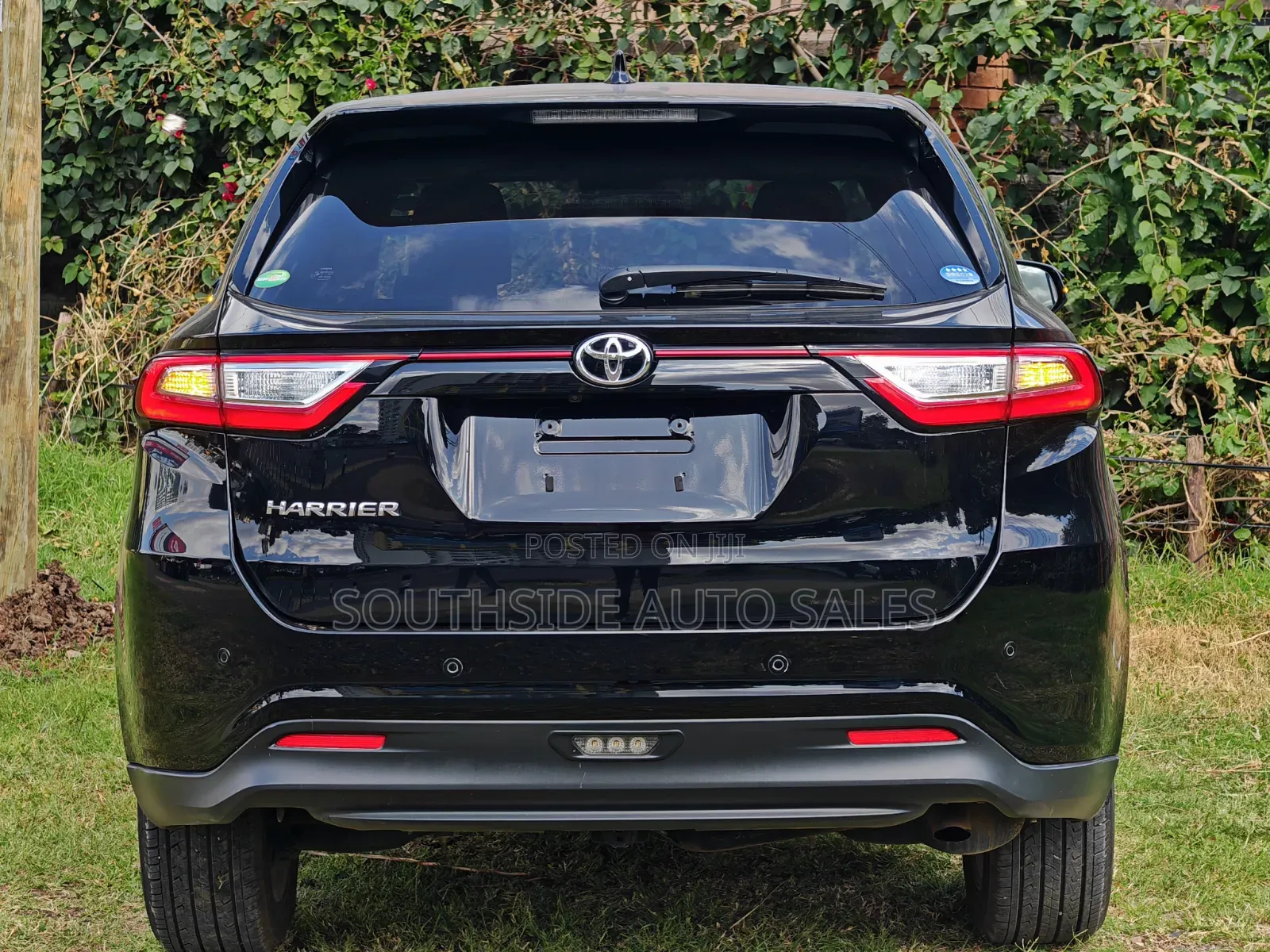 Toyota Harrier 2.0 2018 Black