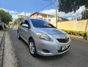 Toyota Belta 2009 Silver