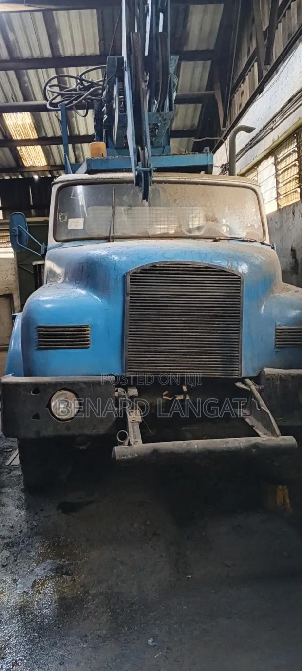 Drilling Truck - thumbnail 2
