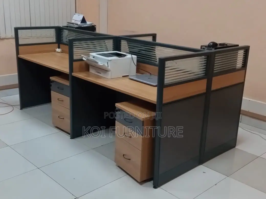 Office Workstation : G12 4-Way Modular Office Workstation Set