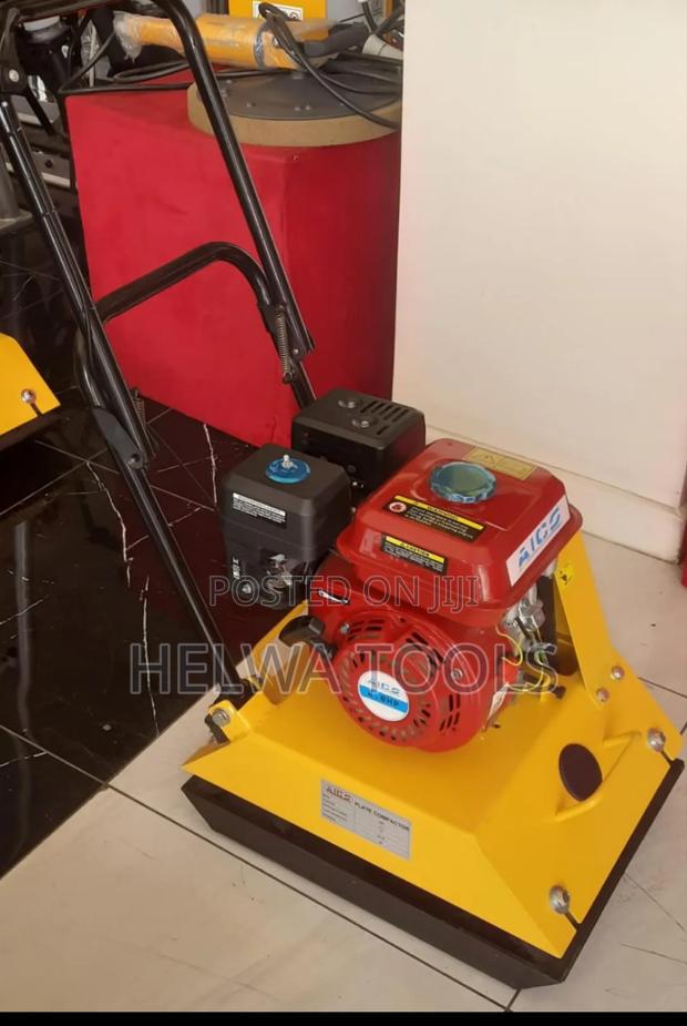 Plate Compactor/ 90 KGS Plate Compactor - main view