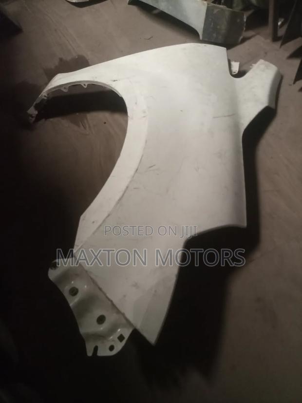 Mazda MPV Wing Fender - thumbnail 2
