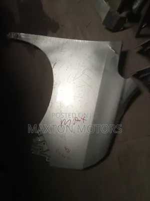 Toyota Voxy Zr70 Wing Fender