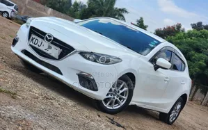 Mazda Axela 2015 White