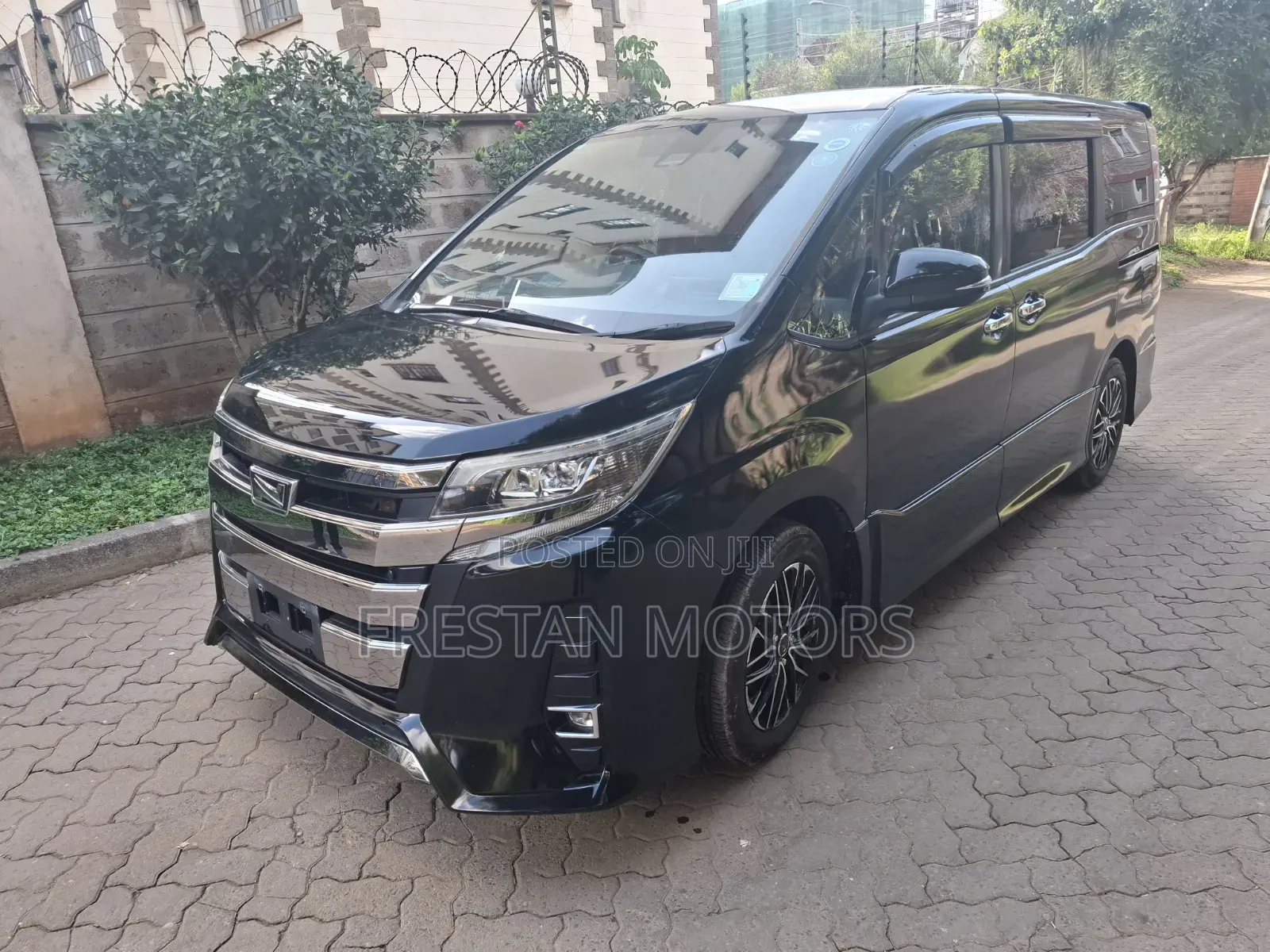 Toyota Noah 2018 Black