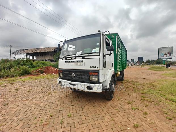 Ashok Leyland Lorry - thumbnail 8