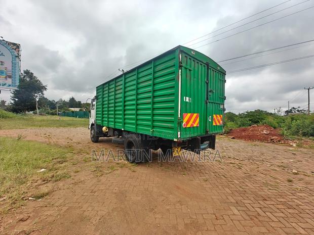 Ashok Leyland Lorry - thumbnail 6