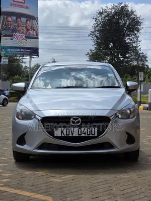 Mazda Demio 2018 Silver