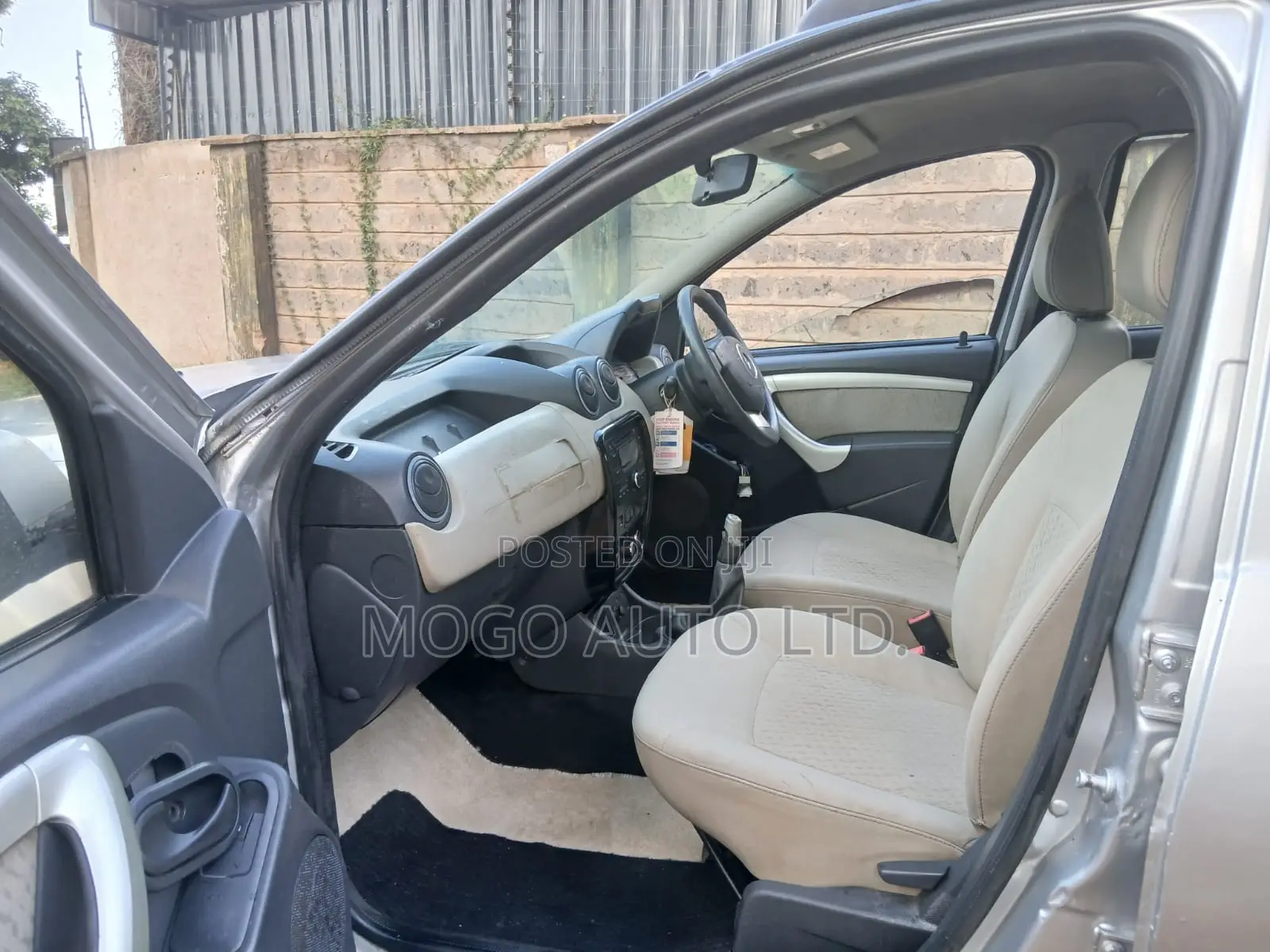Renault Duster 2014 Silver