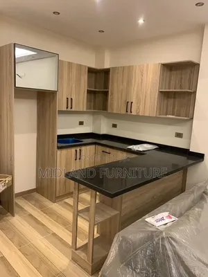Kitchen Cupboard / Kitchen Cabinet Fitting