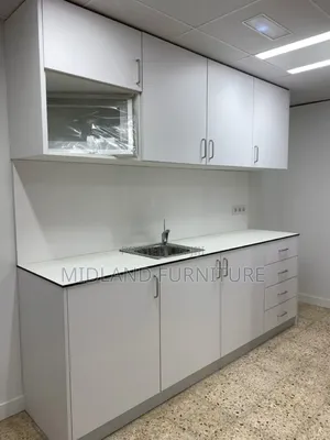 Kitchen Cupboard / Kitchen Cabinet Fitting