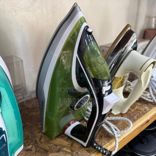 Rebune Steam Iron - Ab - main view