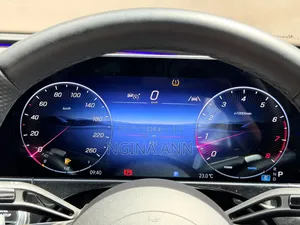 Mercedes-Benz E200 2024 White