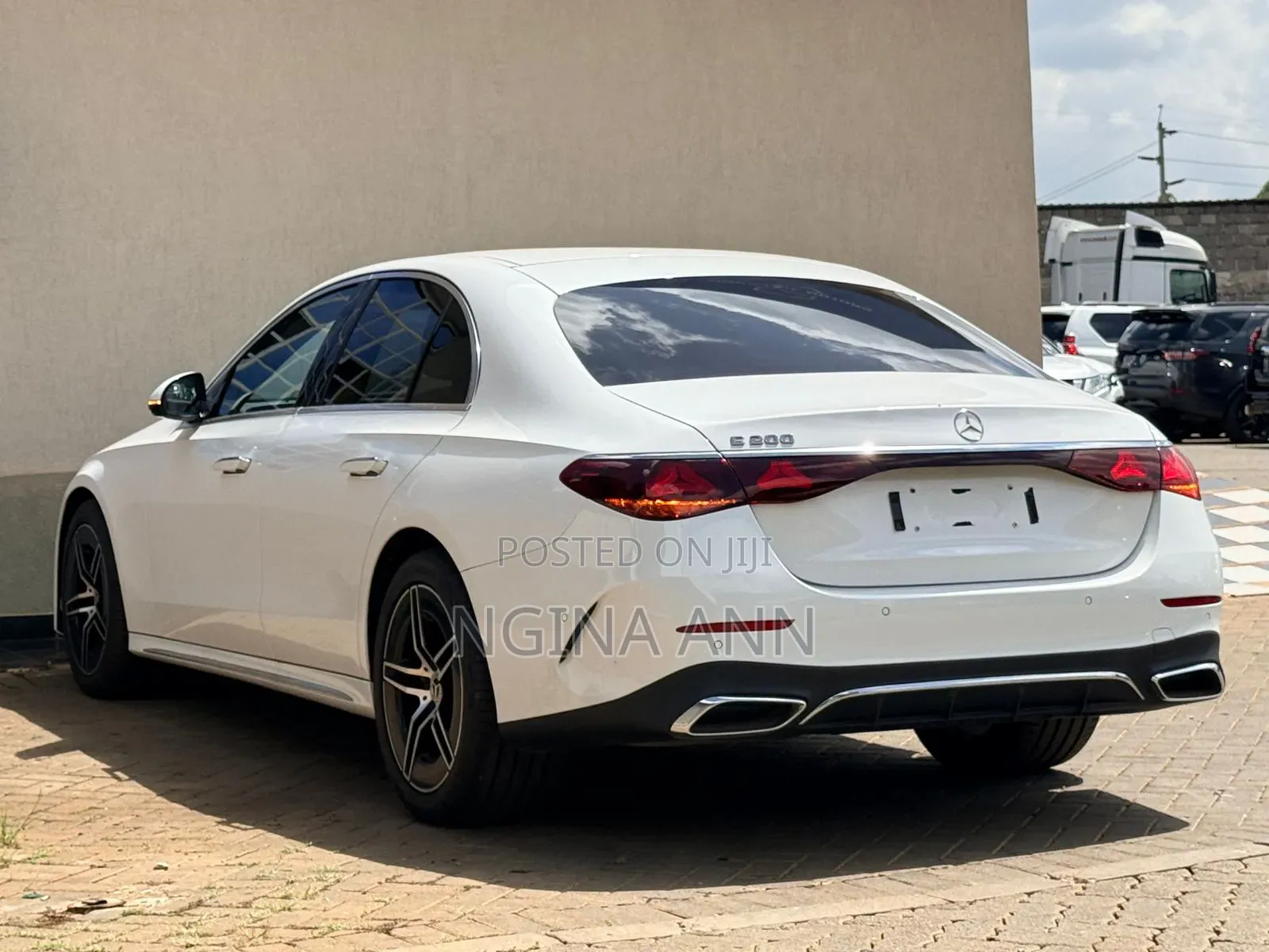 Mercedes-Benz E200 2024 White