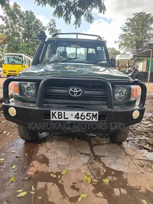Toyota Land Cruiser 2010 Green