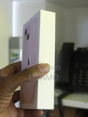 New Apple iPhone 13 128 GB Pink